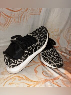 Adidas Women’s Black and White Leopard Sneakers